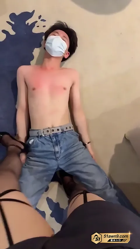 女王小x大王线下调教男粉丝1 套路直播 小x大王 线下调教男粉丝 高 女王小x大王线下调教男粉丝1