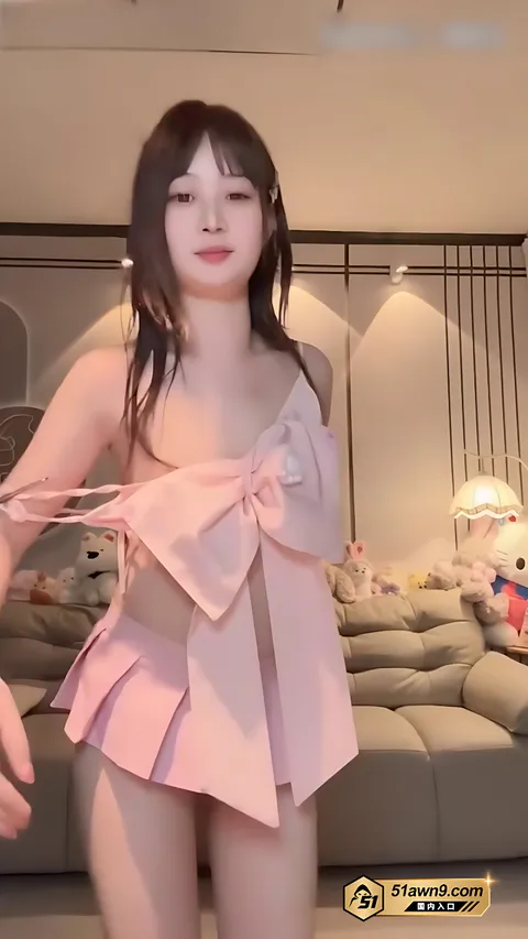 小润宝宝换装秀透视裙分腿坐6 BIGO女主播 小润宝宝 脸穴同框自慰 小润宝宝换装秀透视裙分腿坐6