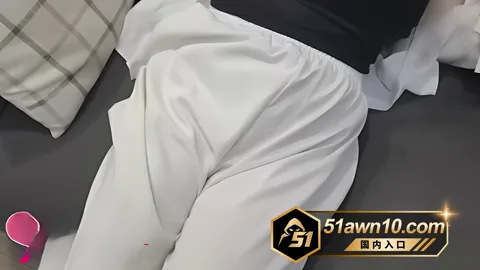 皮皮兄妹自拍一只手从腰摸到胸再摸到逼6 海角大神 乱伦皮皮 最新作品流出 发现 皮皮兄妹自拍一只手从腰摸到胸再摸到逼6