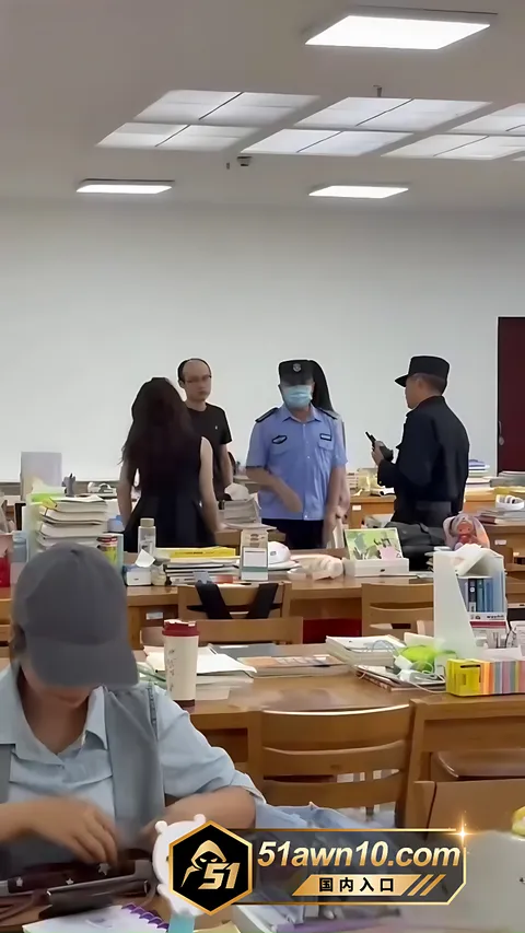汉江师范学院玲玲网传与师生偷情2 汉江师范学院 玲玲 知三当三师生通奸 汉江师范学院玲玲网传与师生偷情2
