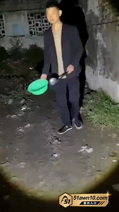 Snipaste20261019175243结果 吃屎天花板 女厕所把屎打进盆 接满直接 Snipaste20261019175243结果