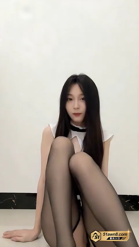 斯凯丽衬衫格纹裙私拍蒙眼分腿自慰及口交实录12 高颜值清纯少女 斯凯丽空 被金主调教 斯凯丽衬衫格纹裙私拍蒙眼分腿自慰及口交实录12