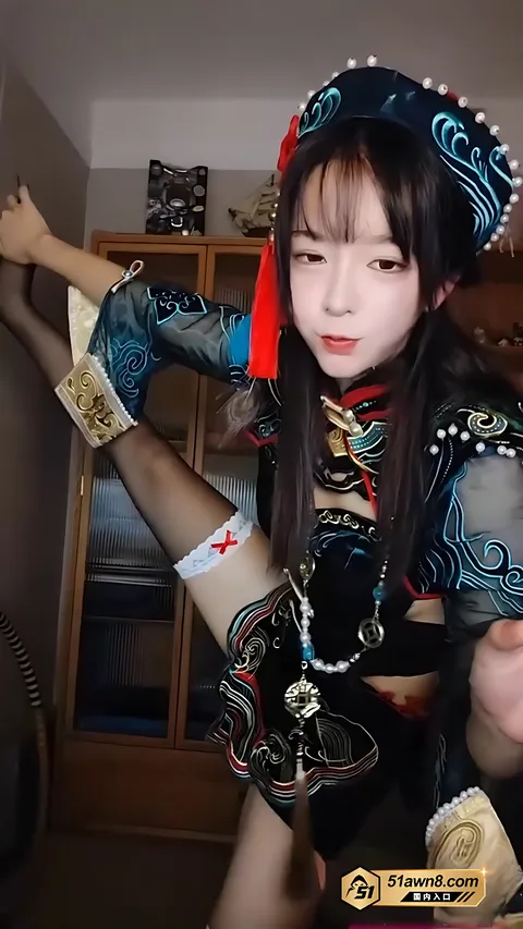 B站网红缘樱澪定制福利合集:红裙黑丝与多5 B站65万粉 缘樱澪 会员定制大尺度福 B站网红缘樱澪定制福利合集:红裙黑丝与多5