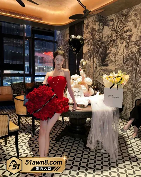 网红9 甜妹女网红 Melina 知三当三 明 网红9