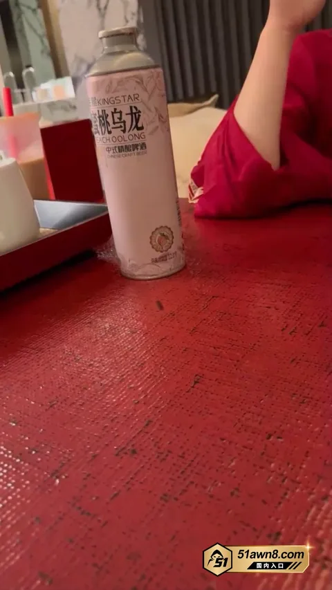 4 2 何奇颖张帅喜结良缘 请帖惊现真空裸照 4 2