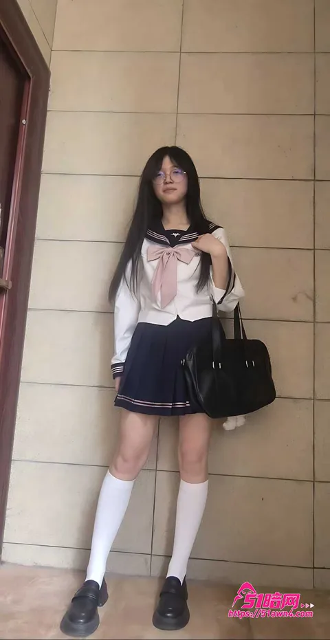 陈欣欣豹纹比基尼换装2 素人眼镜妹 陈欣欣 私密视频流出 乖巧 陈欣欣豹纹比基尼换装2