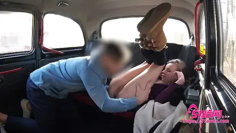 艾米丽在车后座两人在车里肉搏7 真假出租车 艾米丽 车震视频 后座展开 艾米丽在车后座两人在车里肉搏7
