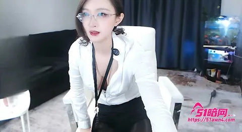 正文配图5 开票直播大秀主播 Candice99 正文配图5